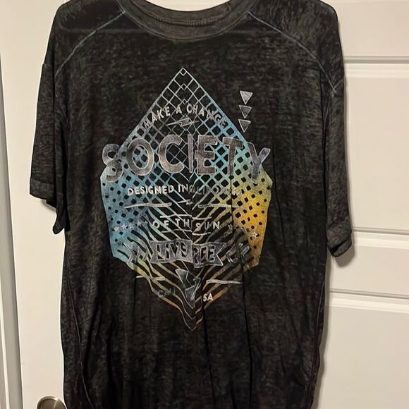 Society Other - Men’s Society Tee Shirt from the Buckle. Amazing shape, Size X-Large 👕